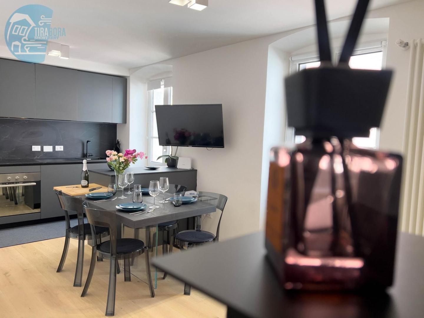 Ferienwohnung Corridoni 3C Tirabora Short Rent Triest Exterior foto